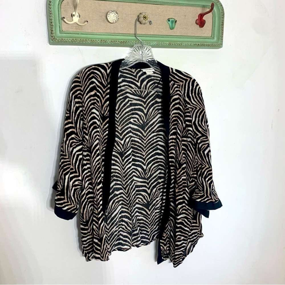 Jaclyn Smith zebra animal print short sleeve open front kimono cardigan large